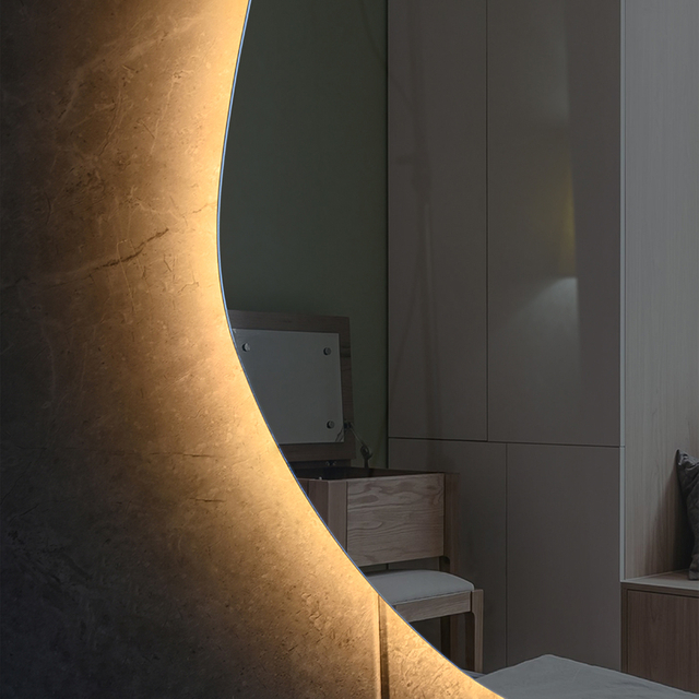 Custom Irregular Teardrop LED Bathroom Mirror For Modern Apartment Renovation